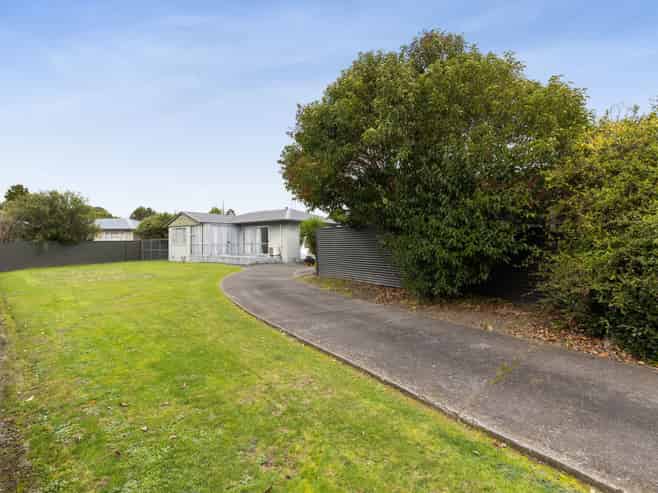 15 Miles Place, AWAPUNI