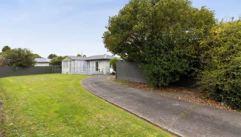 15 Miles Place, AWAPUNI