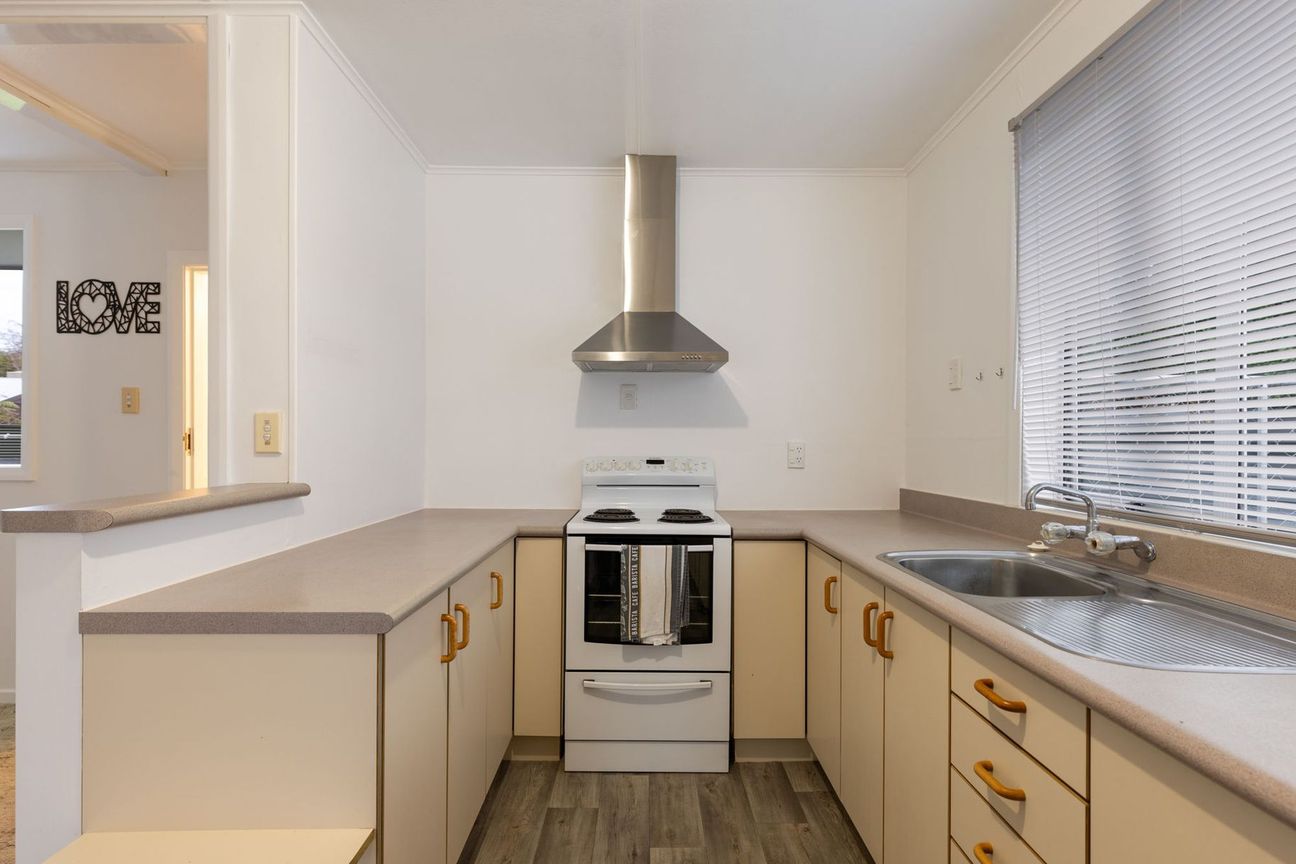 A smart investment on over 900 m² - Widok 2