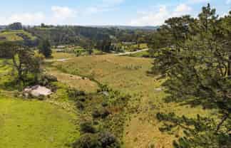 6 + 6a Pinestead Reach, Stillwater