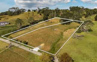 6 + 6a Pinestead Reach, Stillwater