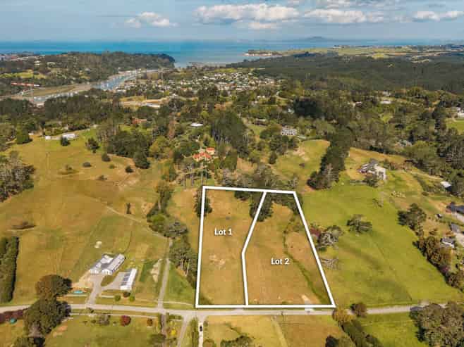 6 + 6a Pinestead Reach, Stillwater