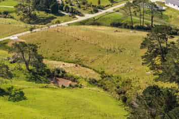 6 + 6a Pinestead Reach, Stillwater