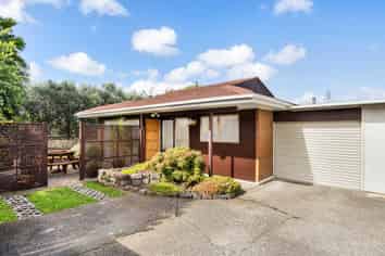 2/172 Pigeon Mountain Road, Half Moon Bay