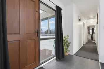 301 Sunset road, Sunnybrook