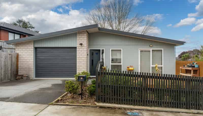 17 Oderings Place, Huntington