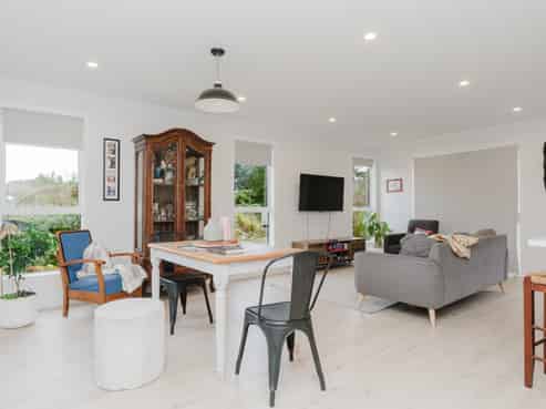 17 Oderings Place, Huntington