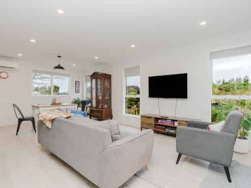 17 Oderings Place, Huntington