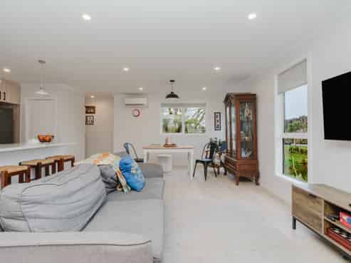 17 Oderings Place, Huntington