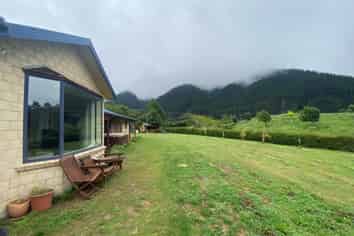 36 Macs Road, Hira