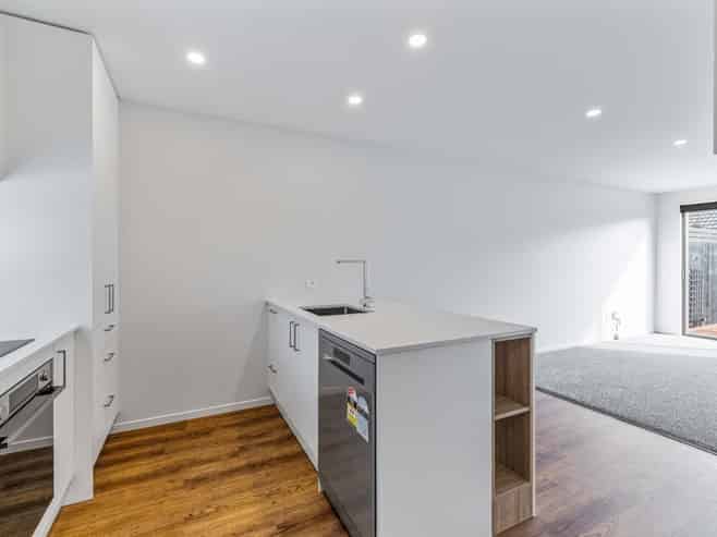 11/29 Bampton Street, Burwood