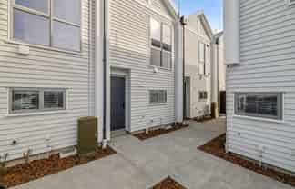 11/29 Bampton Street, Burwood