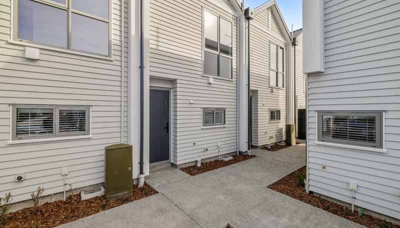 11/29 Bampton Street, Burwood