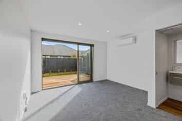 11/29 Bampton Street, Burwood
