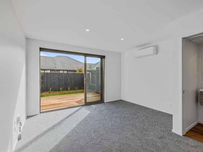 11/29 Bampton Street, Burwood