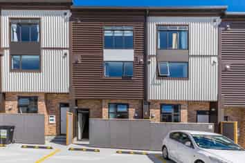 5/1 Glenside Crescent, Eden Terrace