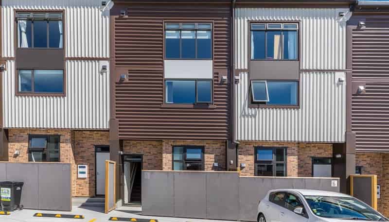 5/1 Glenside Crescent, Eden Terrace