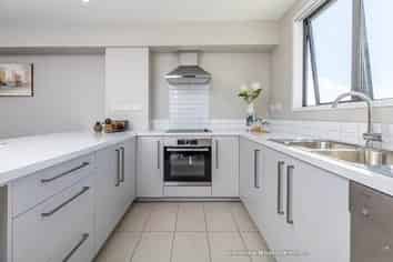 5/1 Glenside Crescent, Eden Terrace