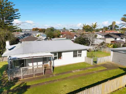 81 Crawford Avenue, Mangere Bridge