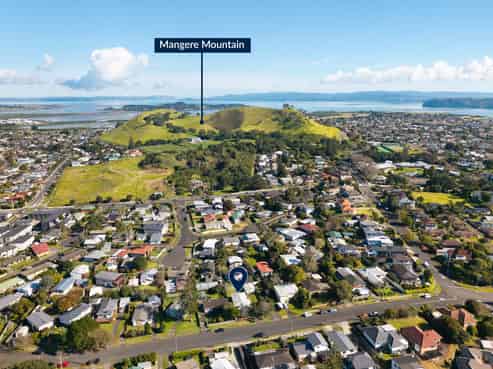 81 Crawford Avenue, Mangere Bridge