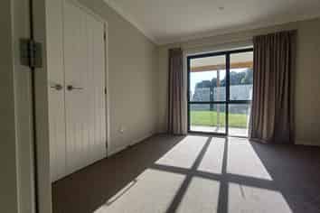 281 North Manakau Road, Manakau