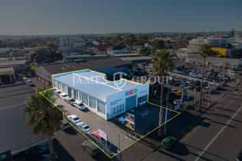 Prime Mixed-Use Freehold Asset - Vacant Possession