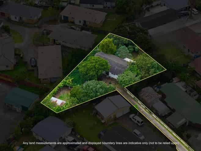 44 Cape Road, Mangere