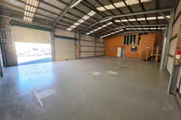 Workshop & Yard Opportunity 