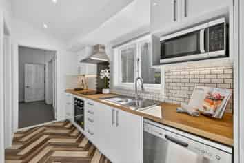 24 Macauley Street, Addington
