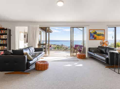 8 Naera Place, Kawaha Point