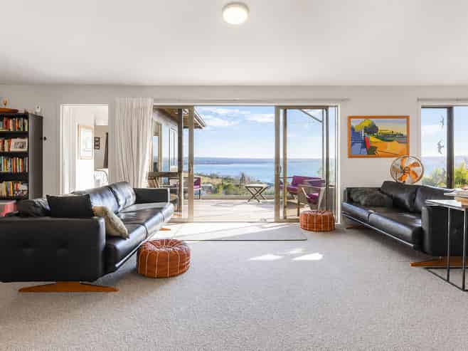 8 Naera Place, Kawaha Point