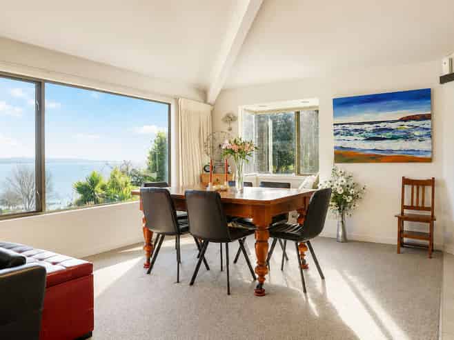 8 Naera Place, Kawaha Point