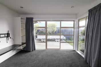 25 Havana Gardens, Shirley