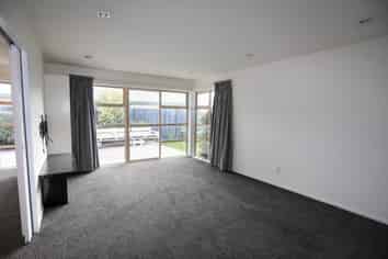 25 Havana Gardens, Shirley