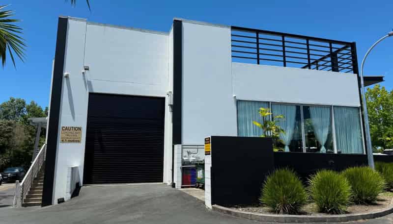 200 Dairy Flat Highway, Albany