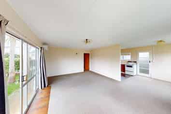 5 Avon Place, Springvale