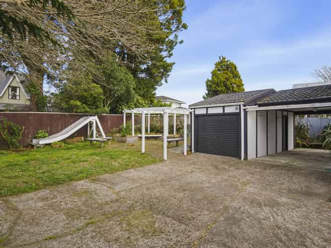 2 Eden Street, Levin