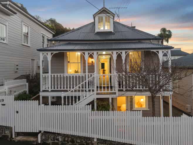 19 St Aubyn Street, Devonport