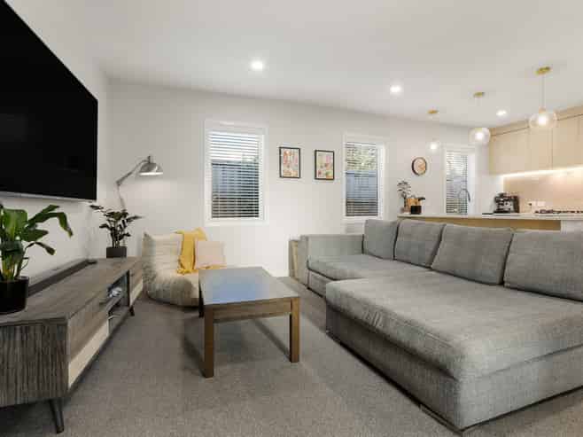 5A Moore Street, Forest Lake