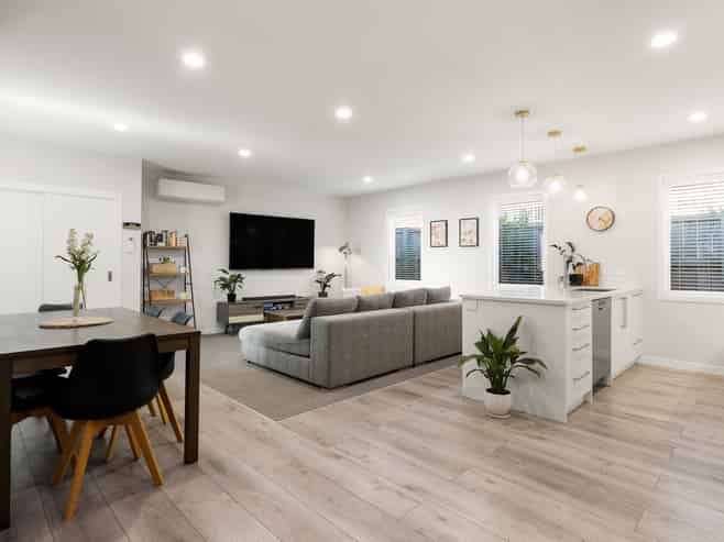 5A Moore Street, Forest Lake