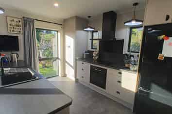 5A Eastons Road, Westport