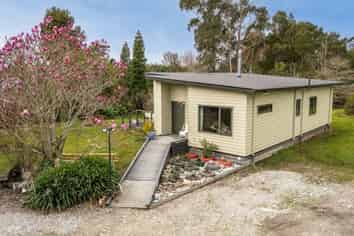 5A Eastons Road, Westport