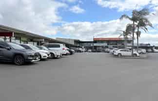 180M² UPSTAIRS SPACE FOR LEASE
