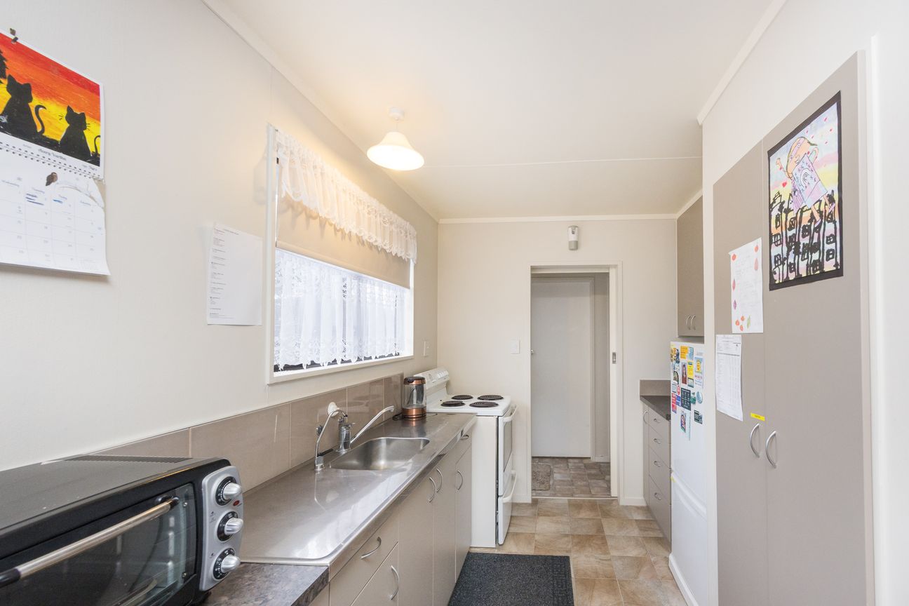 Tucked Away Treasure - Altro