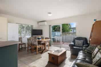 65A Cobham Crescent, Kelston