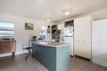 65A Cobham Crescent, Kelston