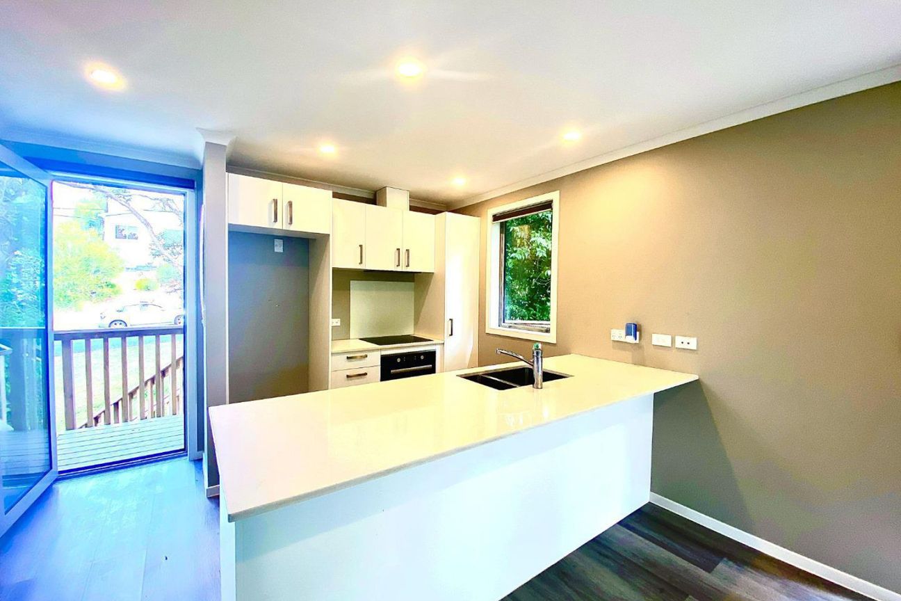 Modern and tidy two-bedroom home in Red Beach - Aanzicht 3