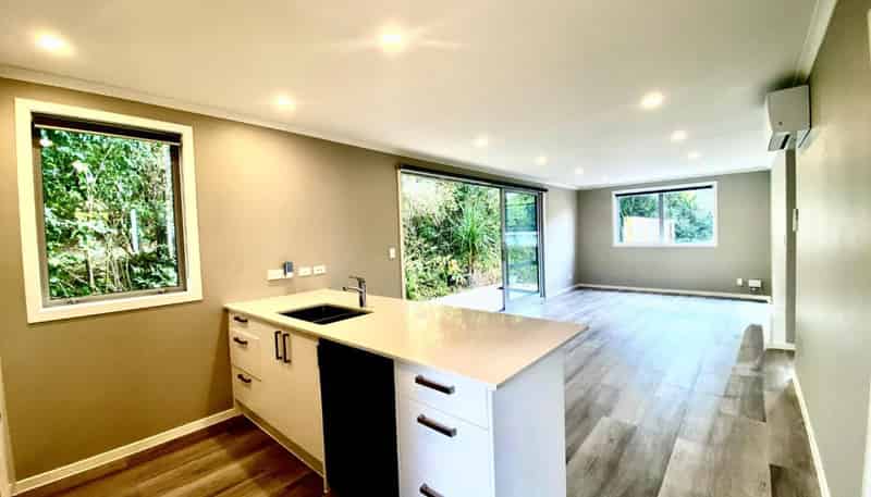15a Maori Hut Road, Red Beach