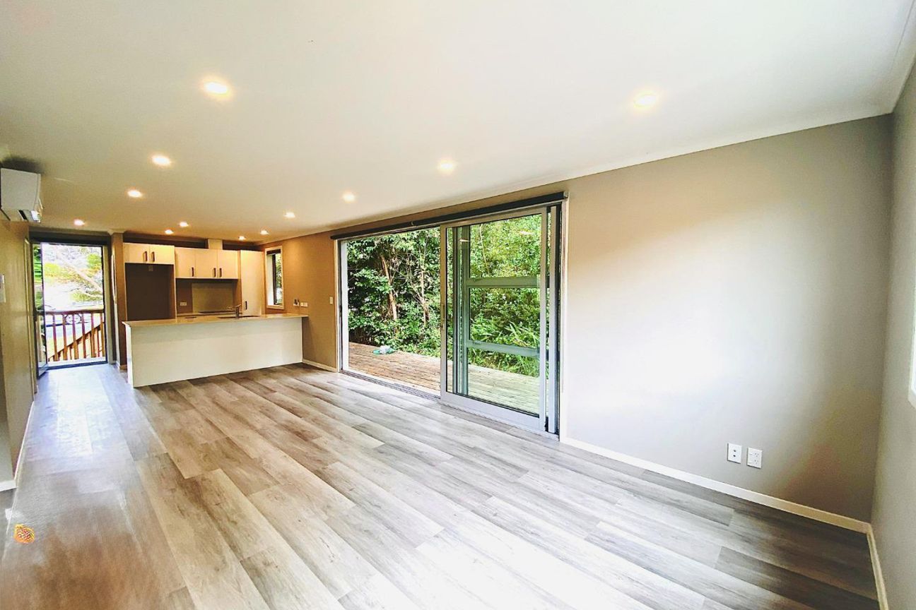 Modern and tidy two-bedroom home in Red Beach - Aanzicht 4
