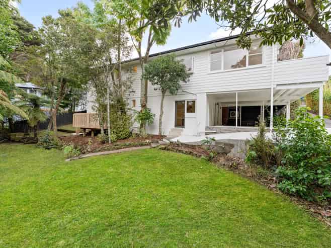 35 Martin Crescent, Northcote